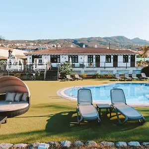 2* Hotel La Casa Nova